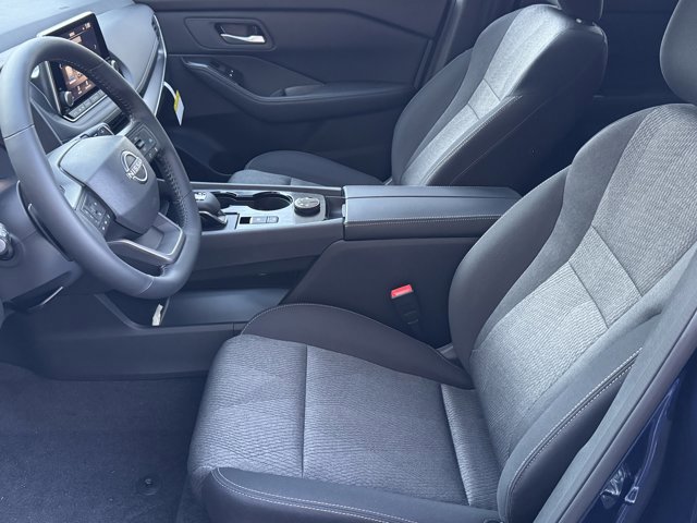 New 2026 Nissan Rogue SV image 25
