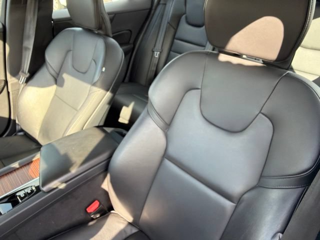 Used 2022 Volvo S60 B5 Momentum AWD/4WD image 15