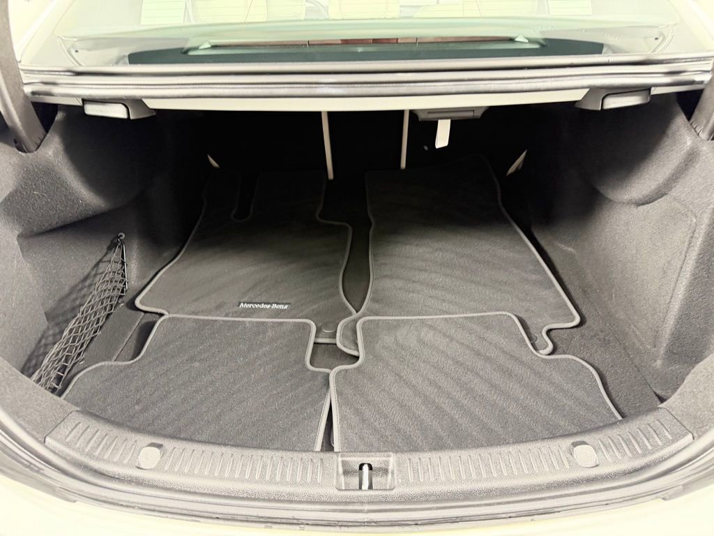 Used 2018 Mercedes-Benz E 300 4MATIC image 27