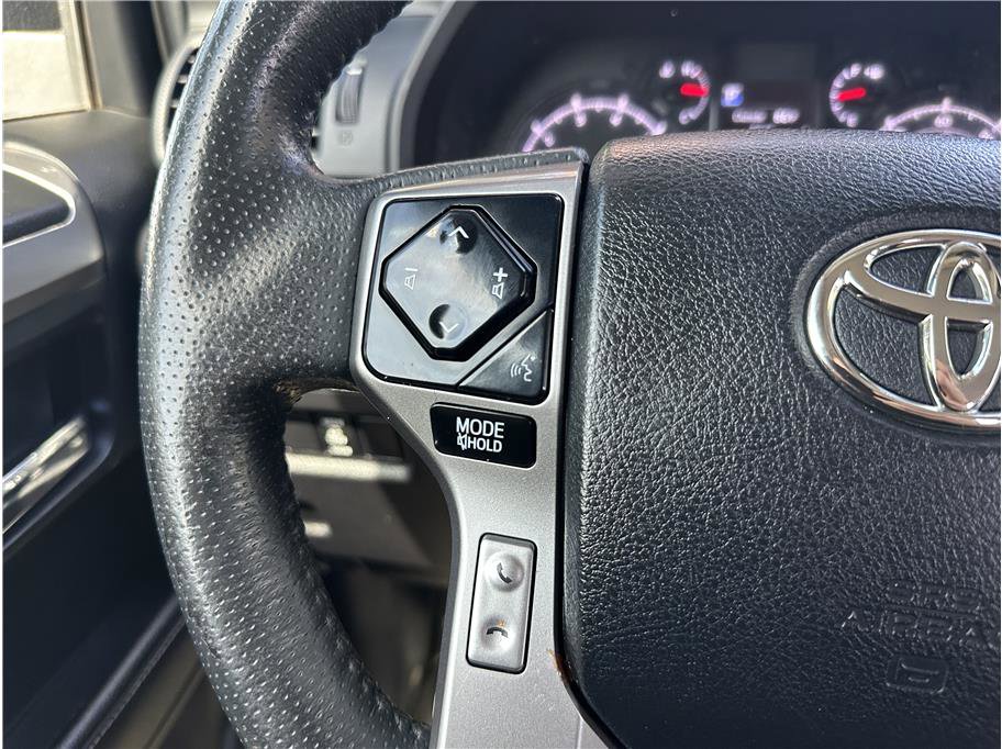 Used 2021 Toyota 4Runner SR5 AWD/4WD image 22