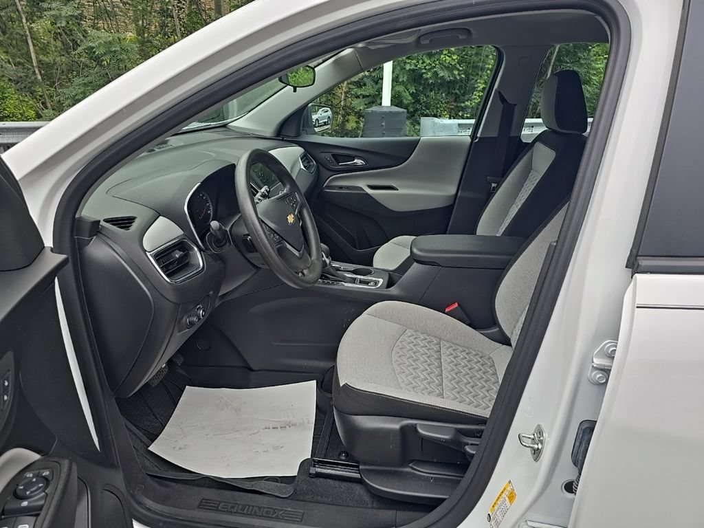 Certified 2024 Chevrolet Equinox LS w/ LPO, Floor Liner Package AWD/4WD image 8