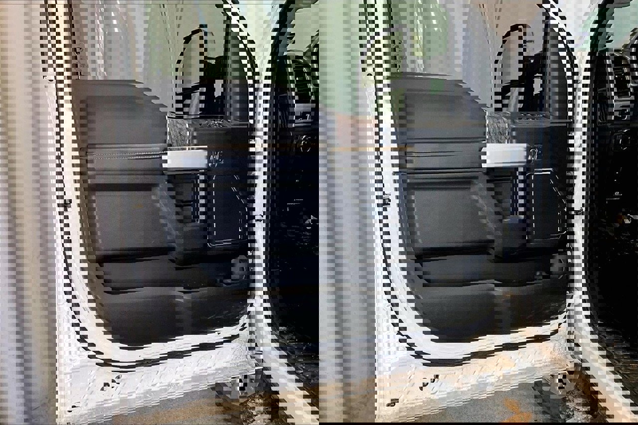 Used 2019 Ford F250 Lariat w/ Chrome Package image 21