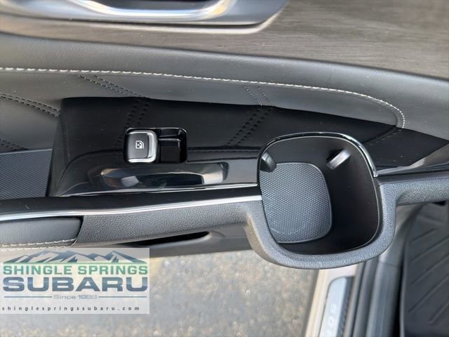 Used 2025 Kia Sorento SX image 32