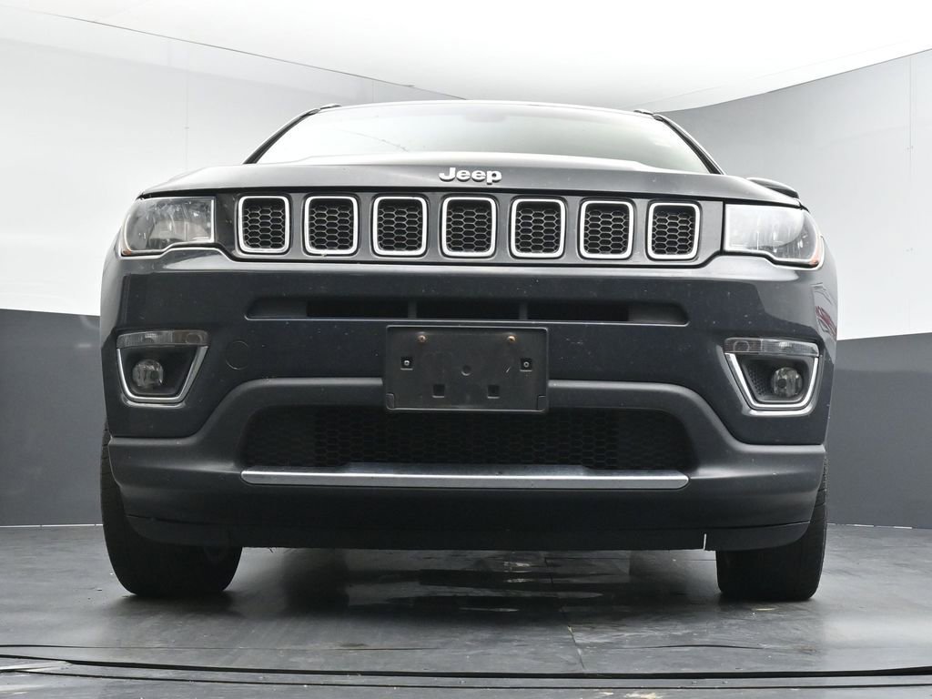 Used 2018 Jeep Compass Limited w/ Navigation Group AWD/4WD image 19