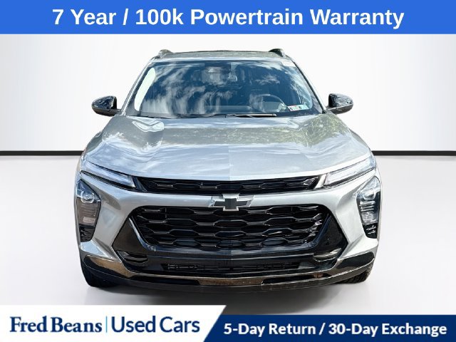 Used 2025 Chevrolet Trax ACTIV w/ Sunroof Package FWD image 2