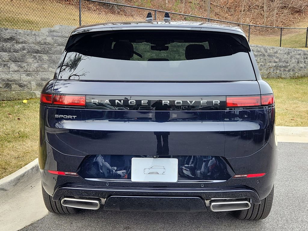 New 2026 Land Rover Range Rover Sport Dynamic SE AWD/4WD image 7