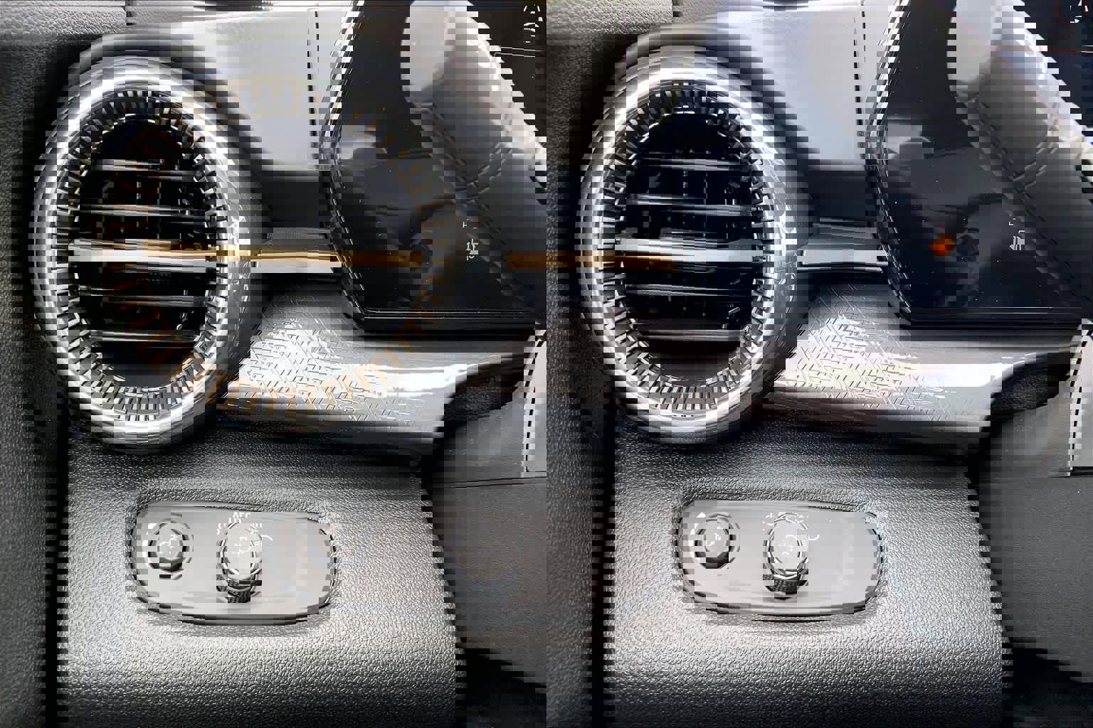 Used 2026 Chevrolet Trax ACTIV w/ Driver Confidence Package image 33