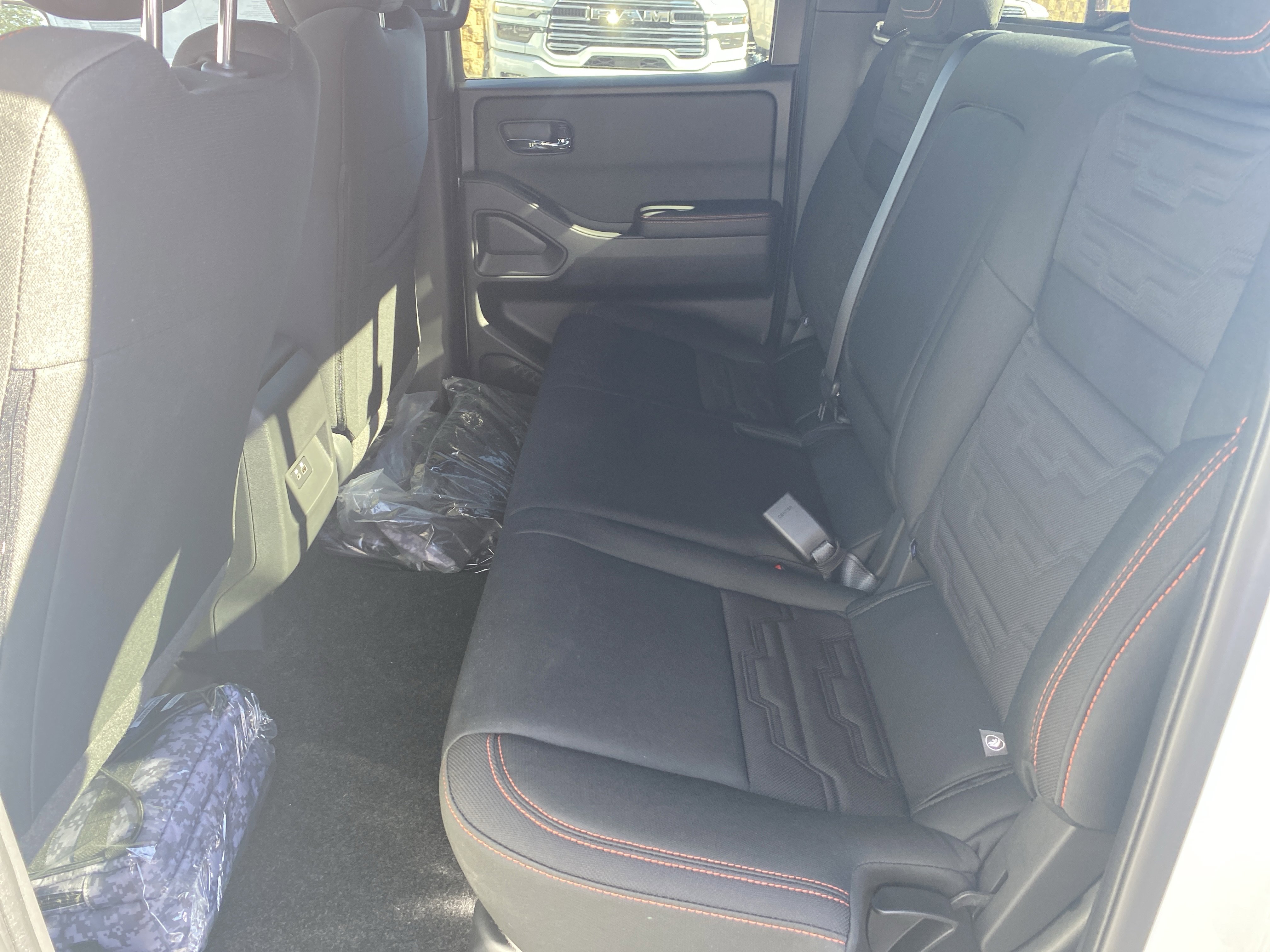 New 2025 Nissan Frontier PRO-4X image 18