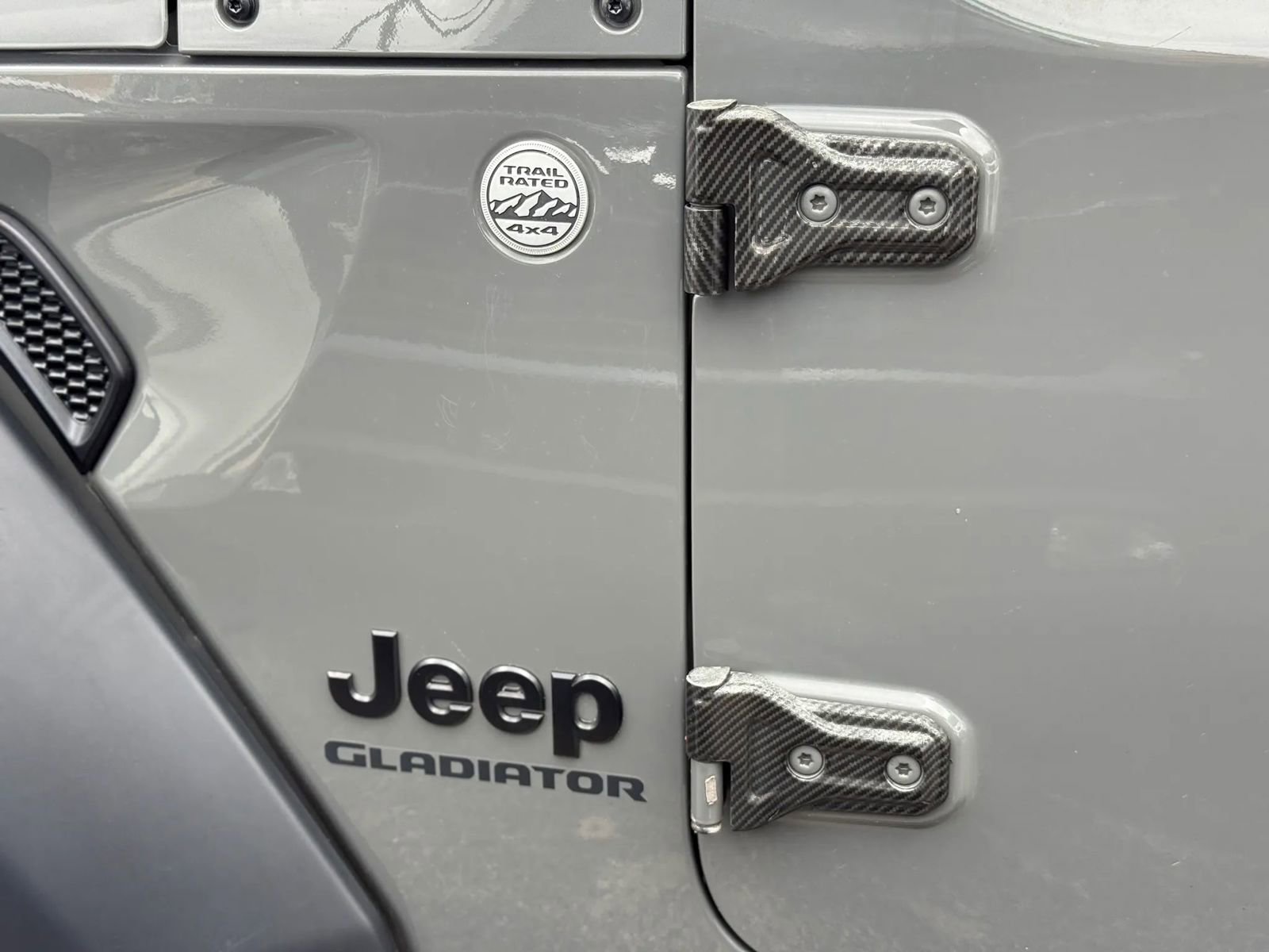 Used 2020 Jeep Gladiator Sport w/ Quick Order Package 24S AWD/4WD image 15