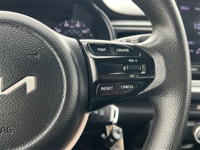 Used 2022 Kia Rio S image 17