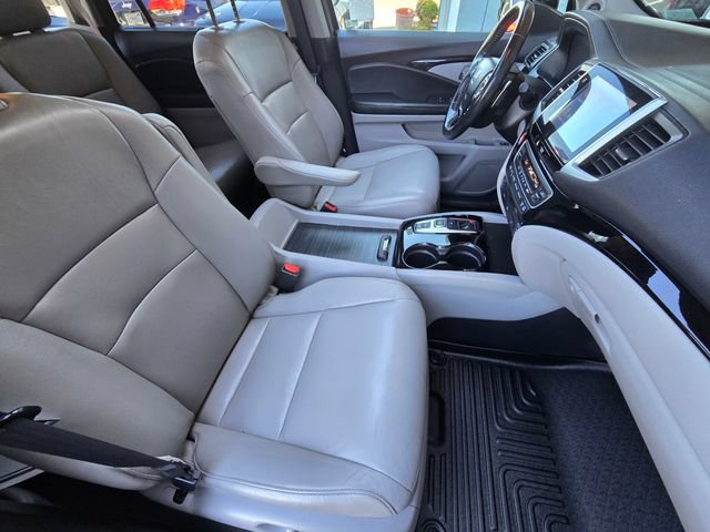 Used 2016 Honda Pilot Touring image 26