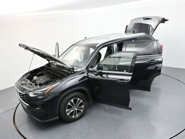 Used 2022 Toyota Highlander XLE image 53
