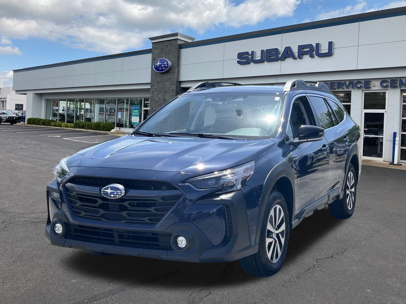 Certified 2024 Subaru Outback Premium AWD/4WD image 4