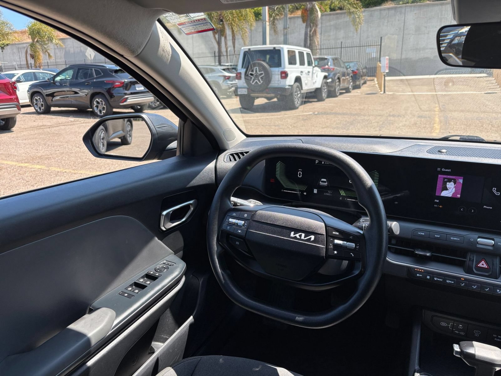 Used 2025 Kia K4 FWD image 33
