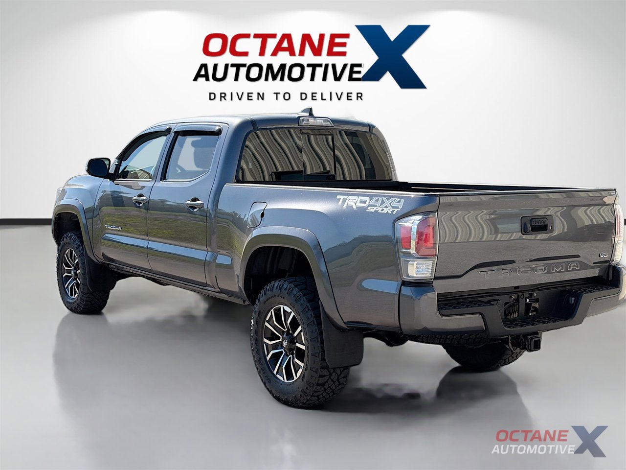Used 2021 Toyota Tacoma TRD Sport image 5