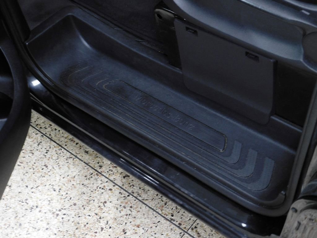 Used 2019 Mercedes-Benz Metris Passenger image 26