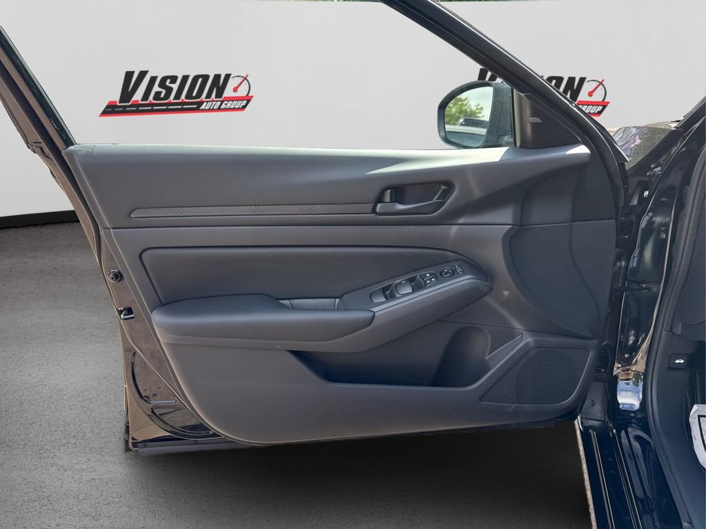 New 2025 Nissan Altima 2.5 S image 19