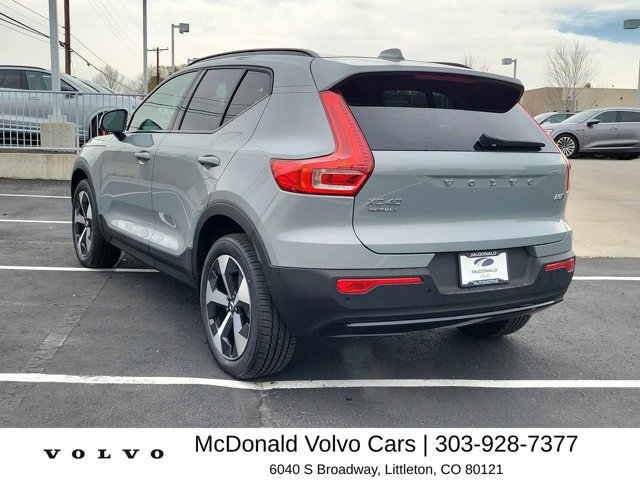 New 2026 Volvo XC40 B5 Plus w/ Protection Package Premier AWD/4WD image 6