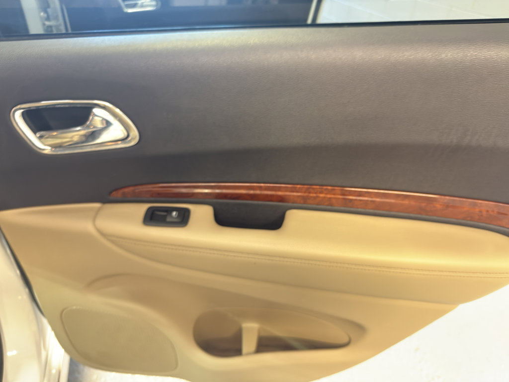 Used 2016 Dodge Durango Limited w/ Premium Group image 26