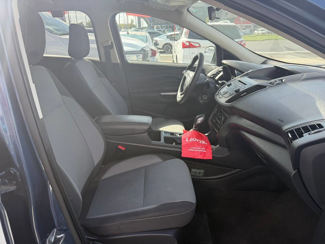 Used 2018 Ford Escape SE image 7
