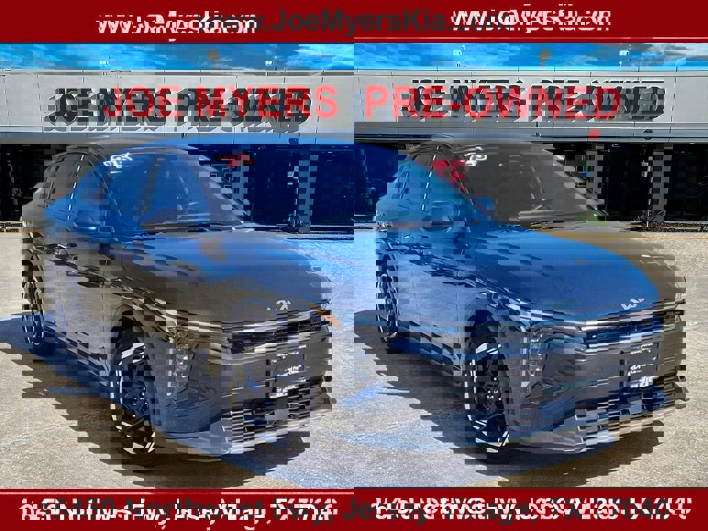 Certified 2025 Kia K4 EX