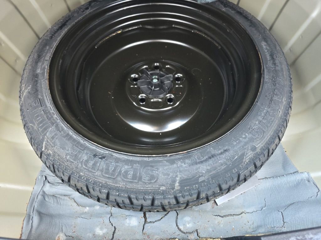 Used 2021 Nissan Altima 2.5 SR w/ SR Premium Package image 16