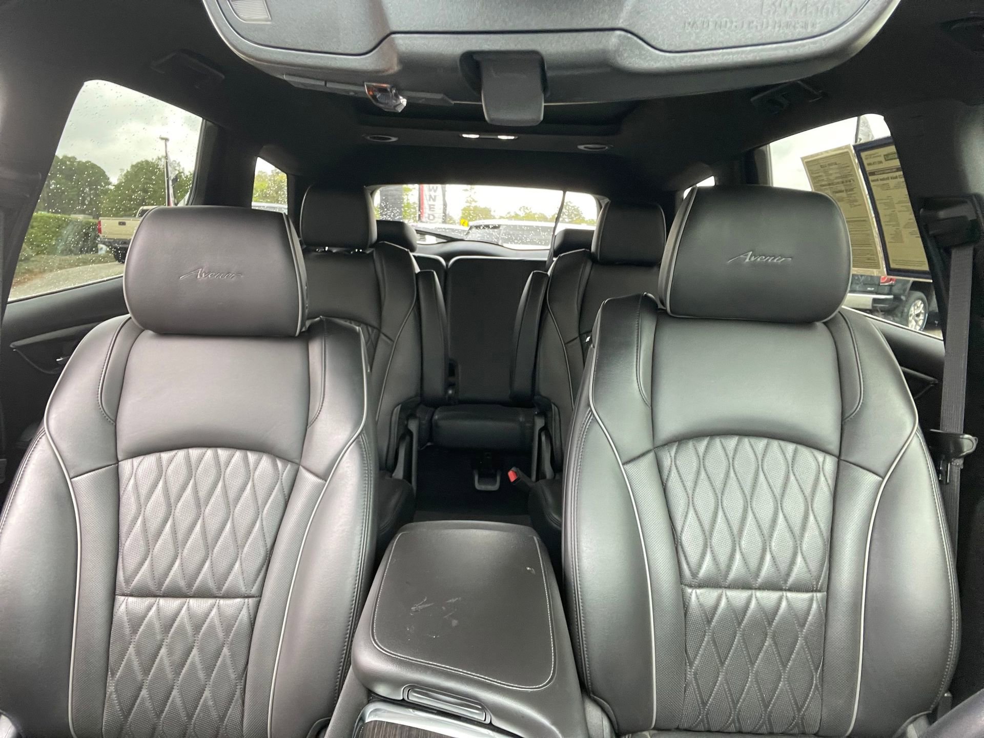 Used 2023 Buick Enclave Avenir w/ Avenir Technology Package image 30