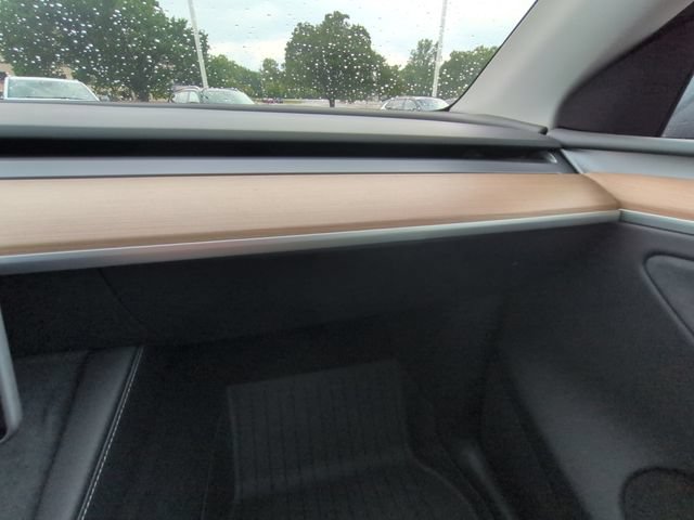 Used 2023 Tesla Model Y Long Range AWD/4WD image 32