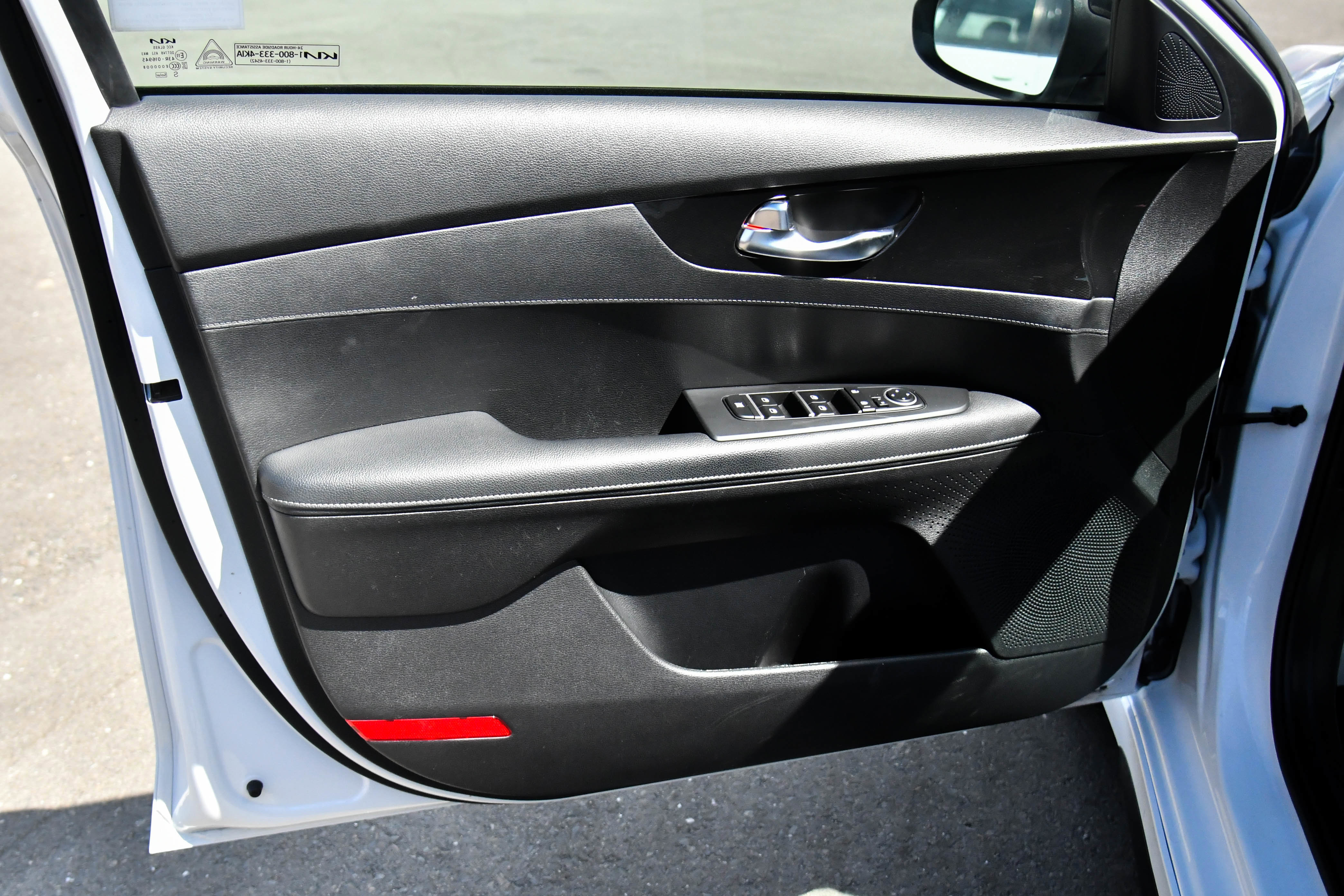 Used 2023 Kia Forte GT-Line image 14