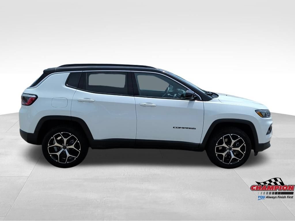 Used 2025 Jeep Compass Limited AWD/4WD image 6
