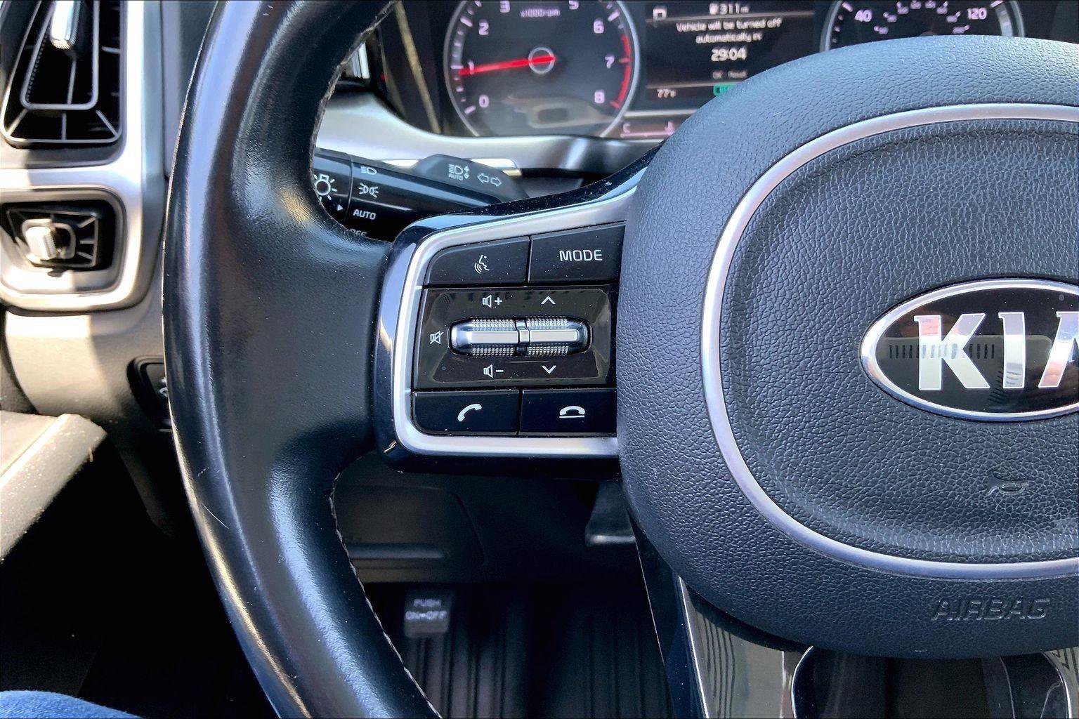 Used 2021 Kia Sorento S FWD image 17