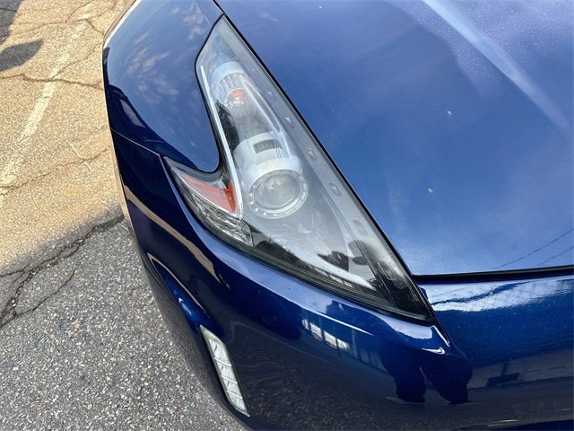 Used 2020 Nissan 370Z Touring Sport image 7