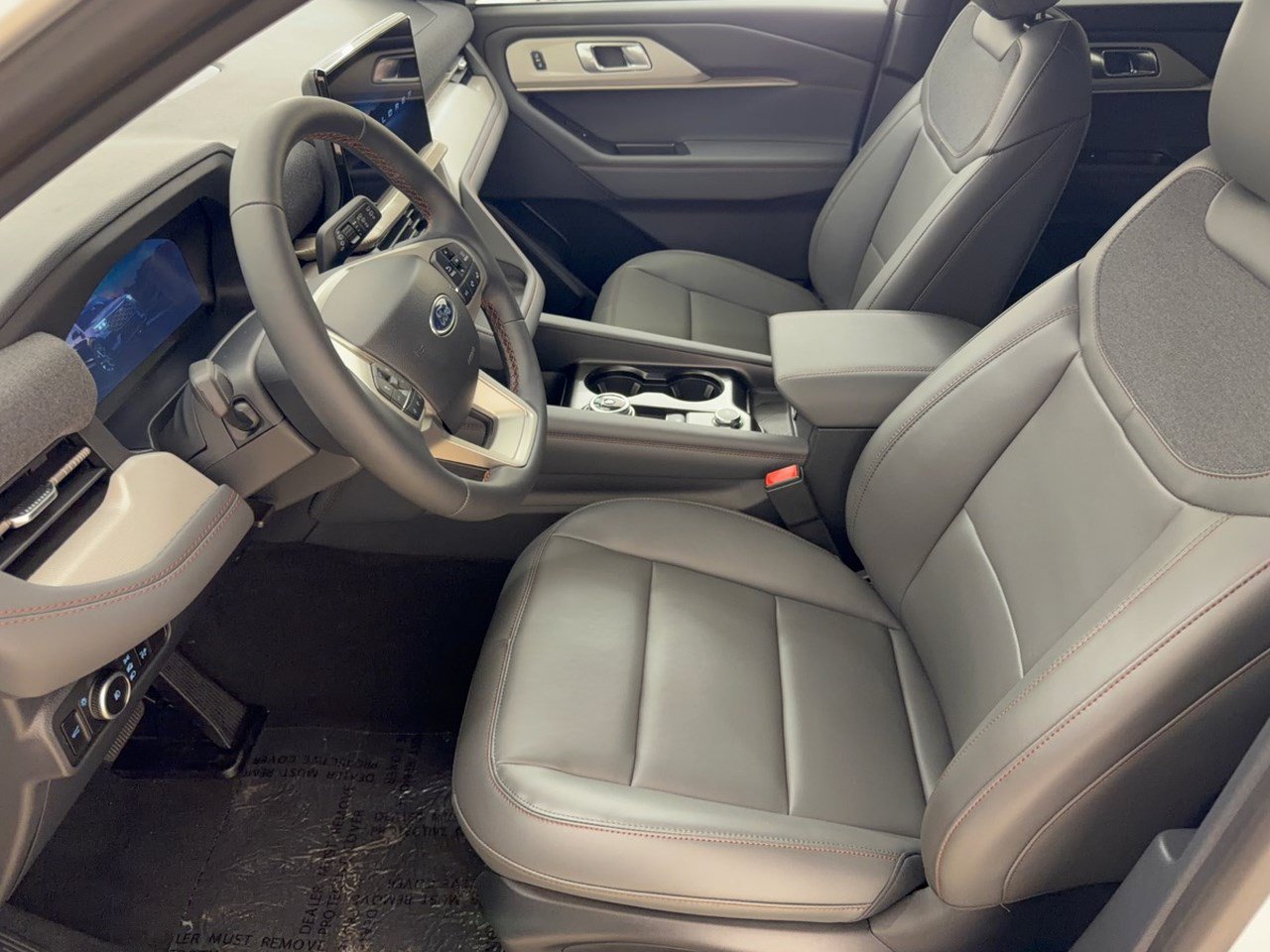New 2027 Ford Explorer Active w/ Active Comfort Package RWD image 5