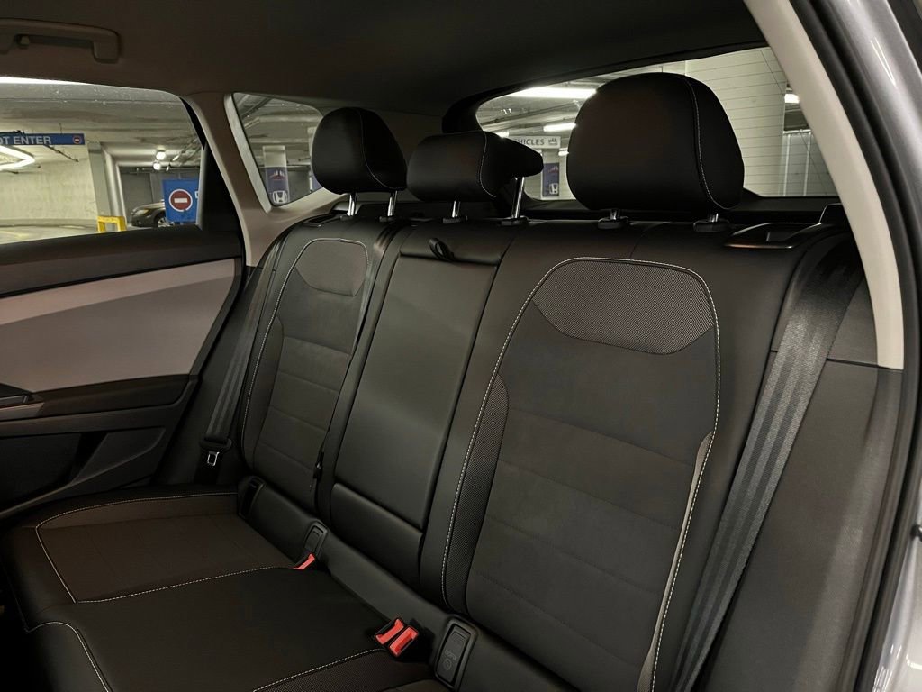 Used 2022 Volkswagen Taos SE image 19