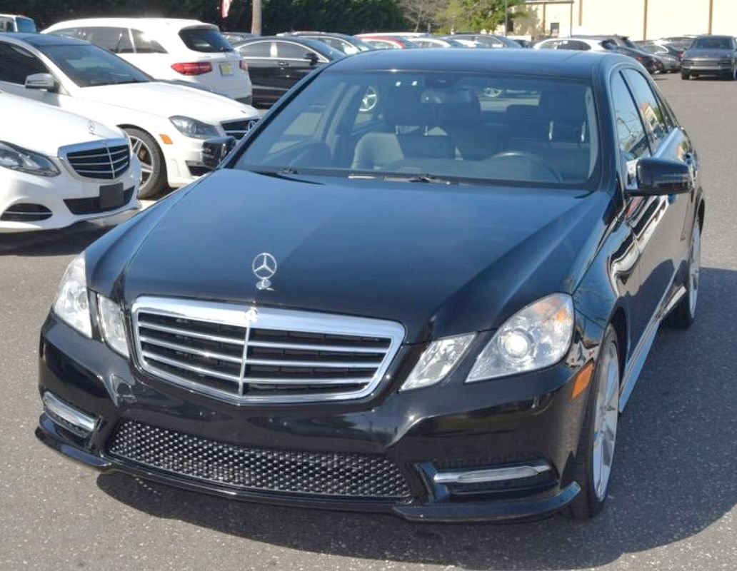 Used 2013 Mercedes-Benz E 350 4MATIC Sedan image 1