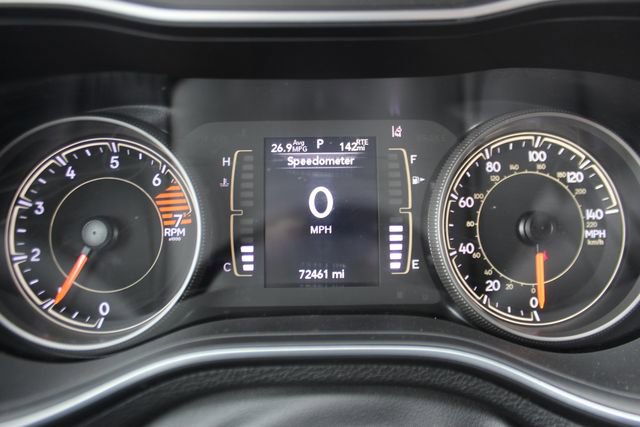 Used 2021 Jeep Cherokee Latitude Plus AWD/4WD image 16