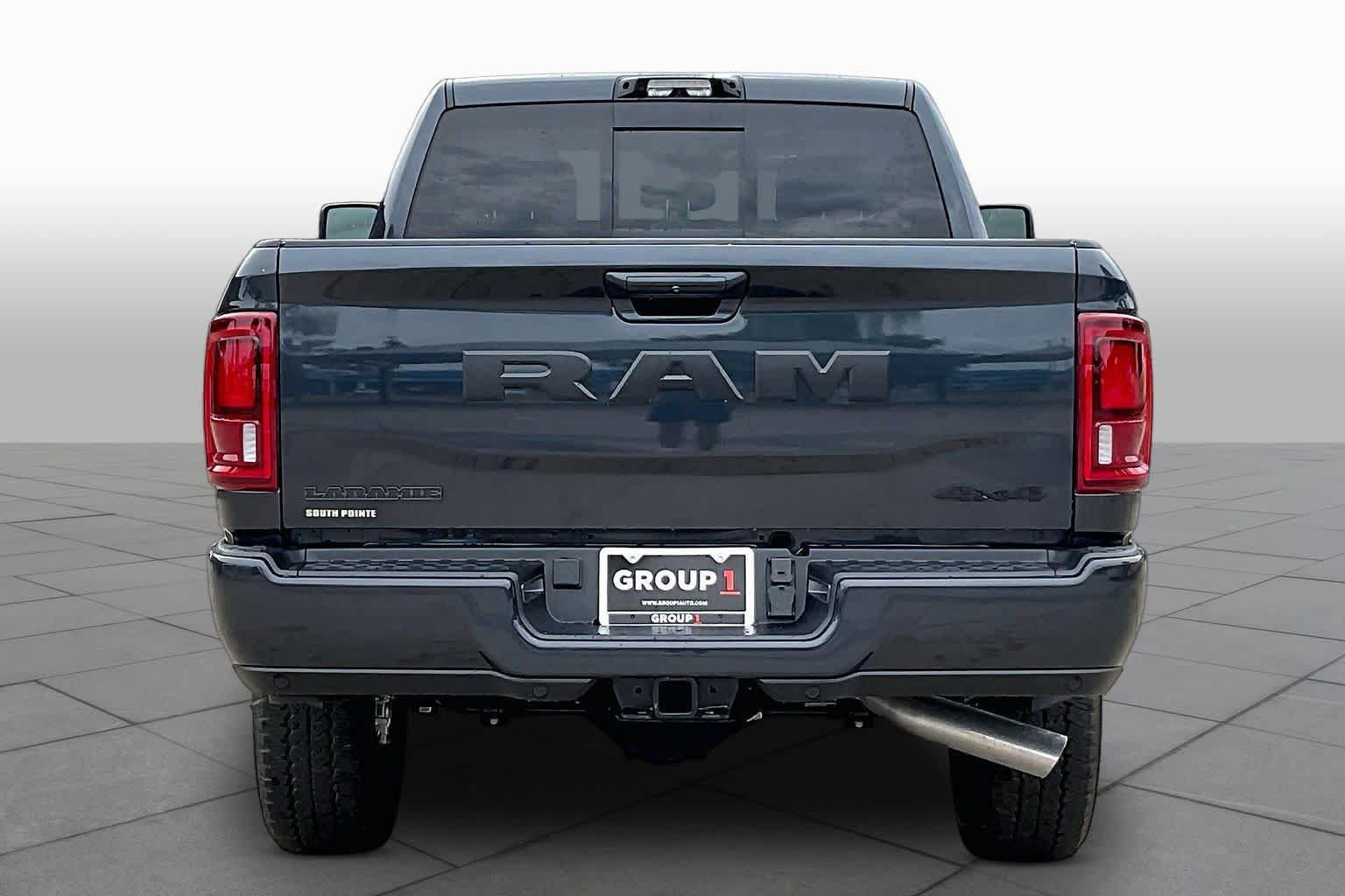 New 2027 RAM 2500 Laramie AWD/4WD image 4