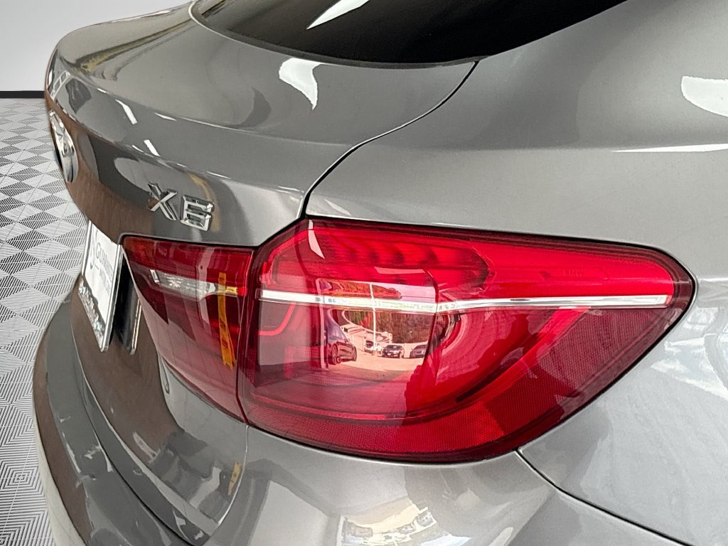 Used 2018 BMW X6 xDrive35i AWD/4WD image 12