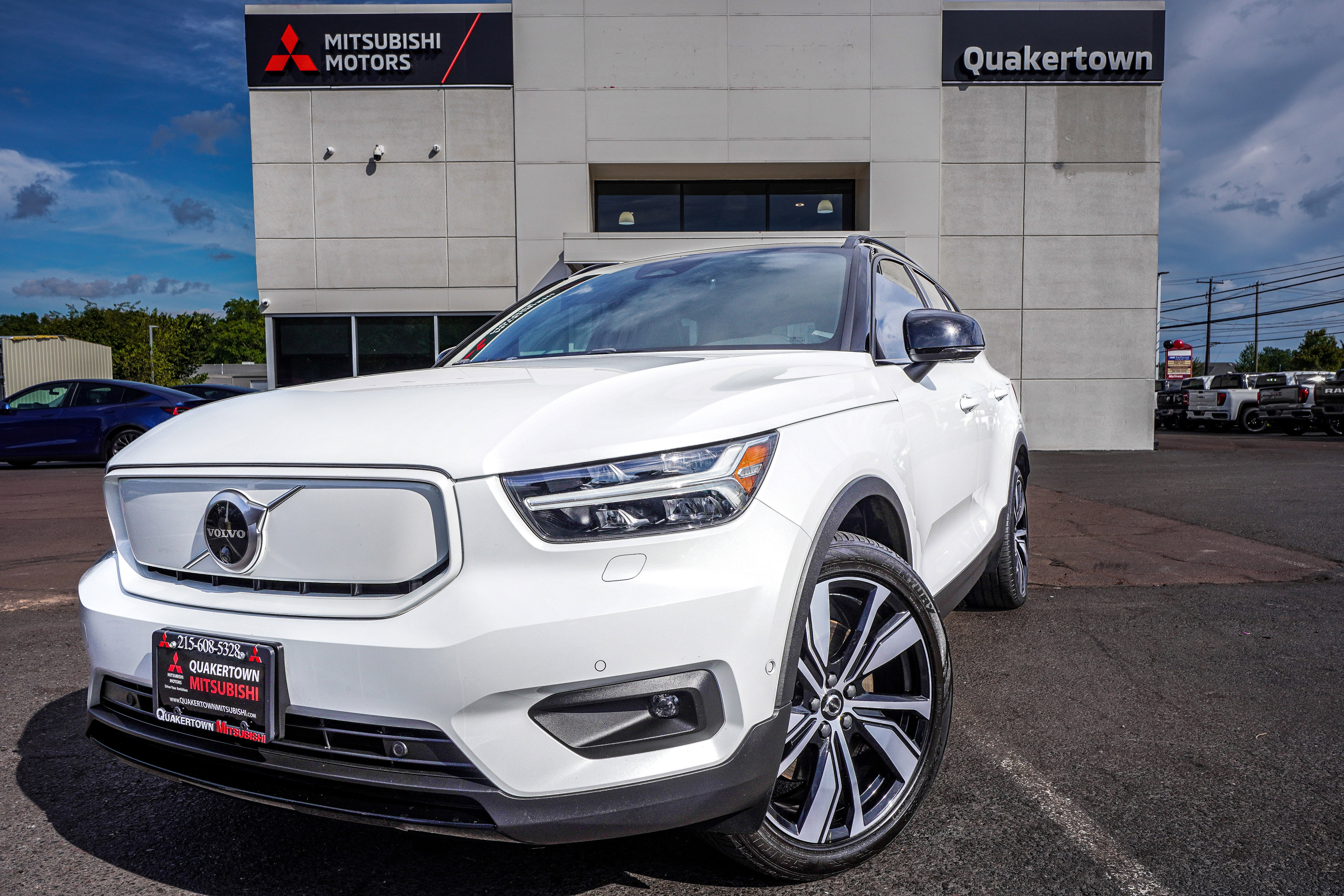 Used 2022 Volvo XC40 P8 Recharge Plus