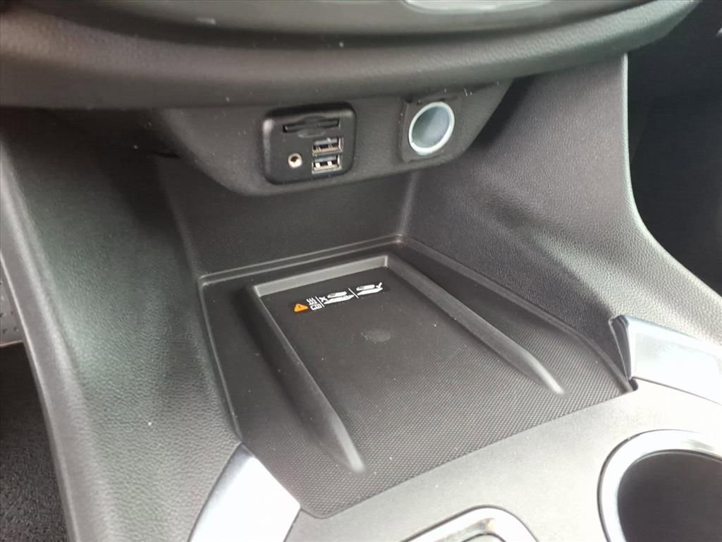 Used 2023 Chevrolet Traverse High Country image 21