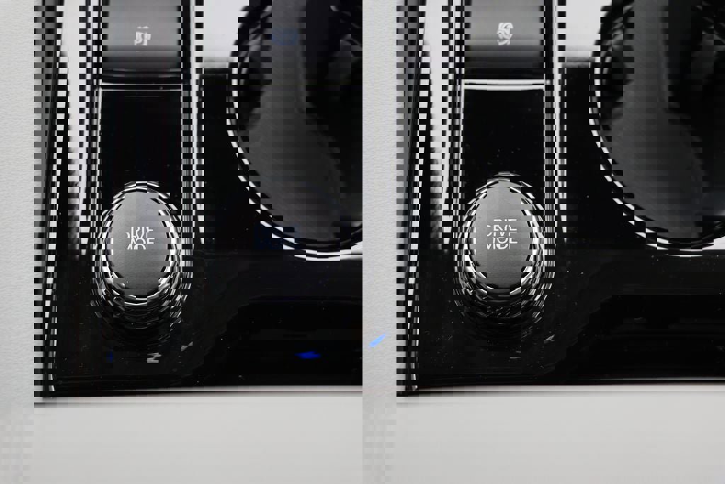 Used 2026 Ford Explorer Platinum w/ LUX Leather Package image 26