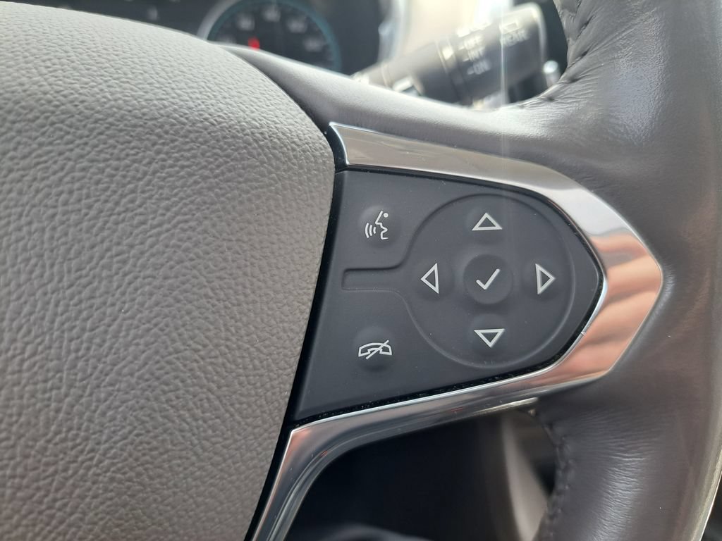 Used 2019 Chevrolet Traverse Premier w/ Driver Confidence II Package FWD image 24