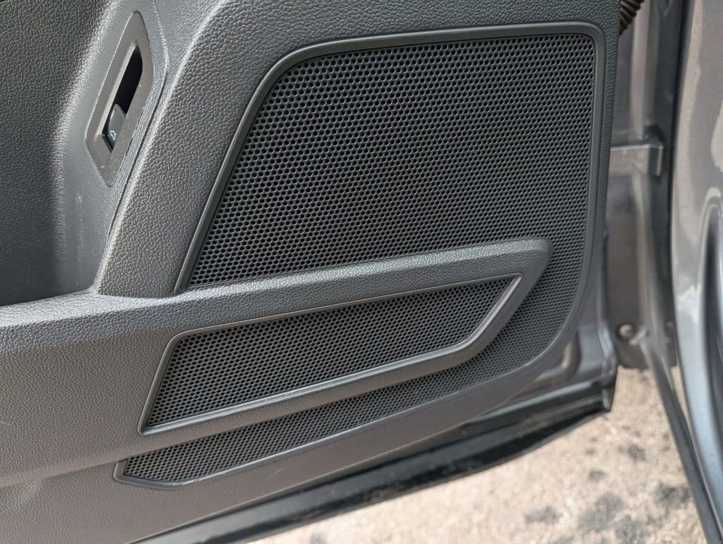 Used 2021 Volkswagen Atlas SE image 22