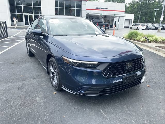 Used 2025 Honda Accord EX-L image 2