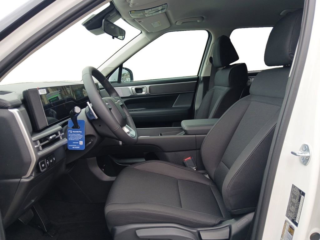 New 2026 Hyundai Santa Fe SE FWD image 9