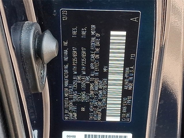 Used 2024 Toyota Sienna XLE image 30