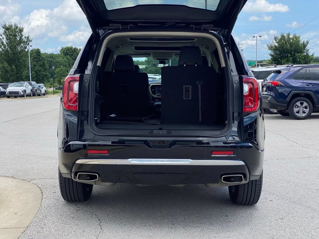 Used 2023 GMC Acadia Denali w/ Denali Ultimate Package AWD/4WD image 7