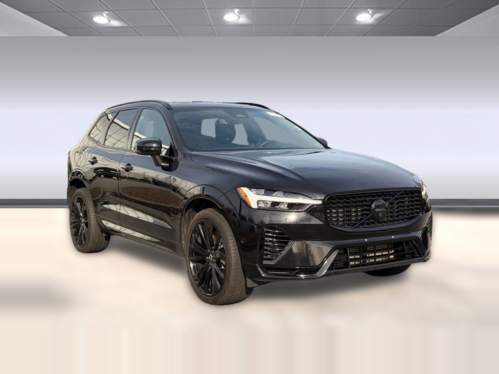 Certified 2024 Volvo XC60 T8 Ultimate w/ Protection Package Premier image 7