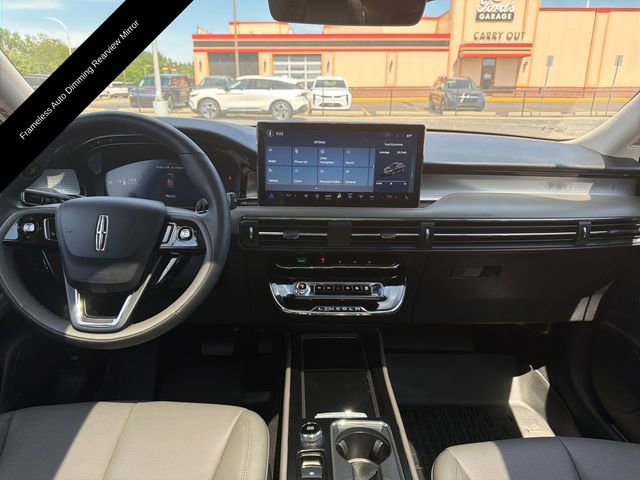 Certified 2024 Lincoln Corsair AWD w/ Equipment Group 101A image 17