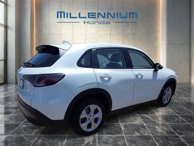 Used 2024 Honda HR-V LX image 34